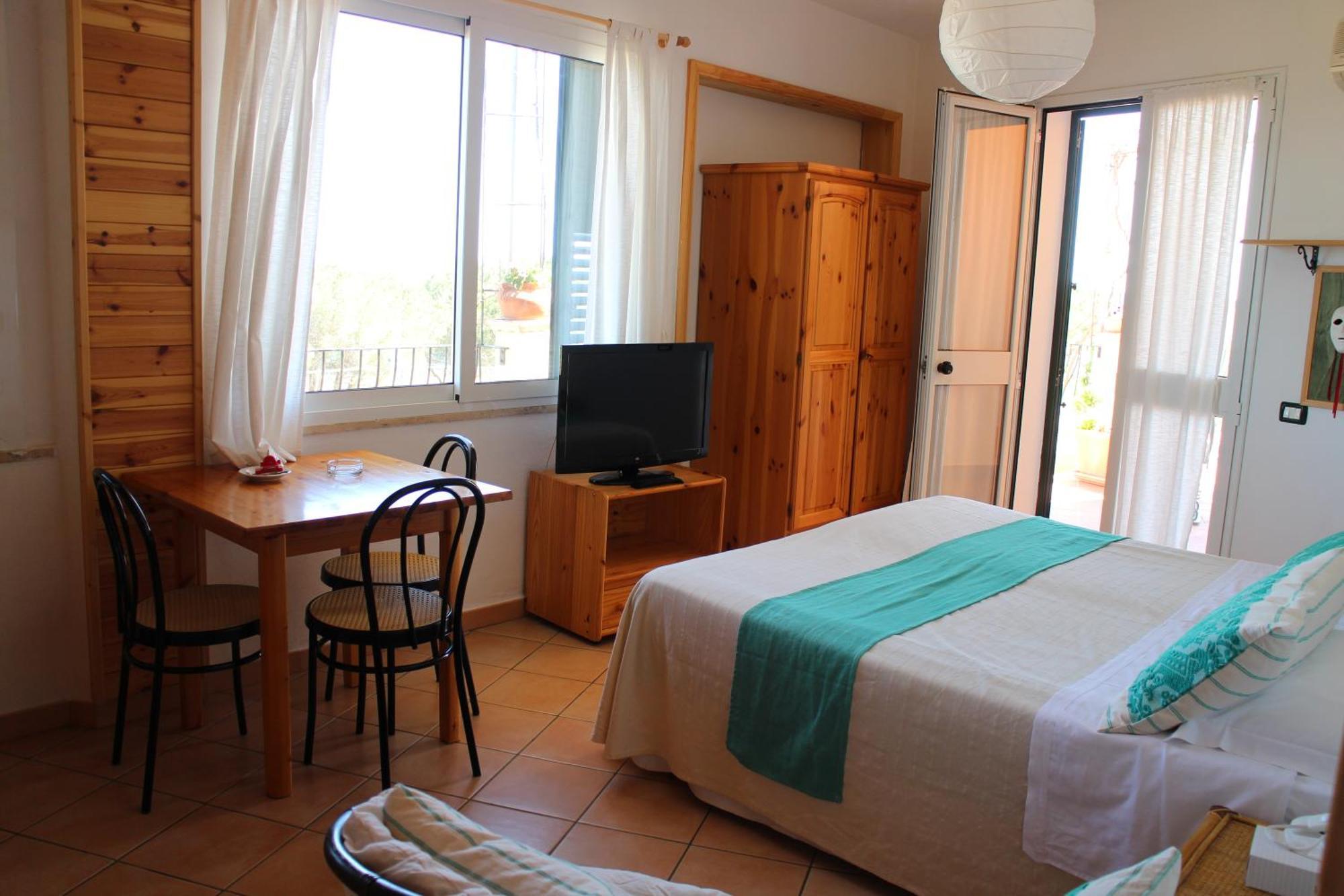 Hotel Domus De Janas Sul Mare Bari Sardo Habitación foto
