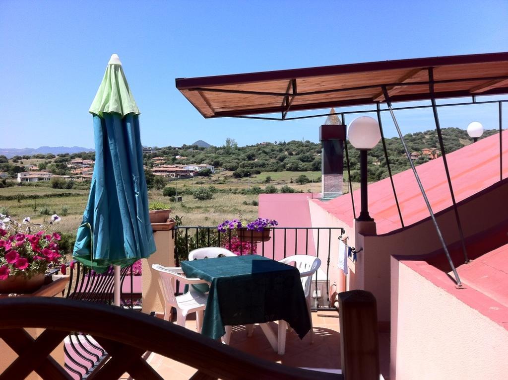 Hotel Domus De Janas Sul Mare Bari Sardo Habitación foto